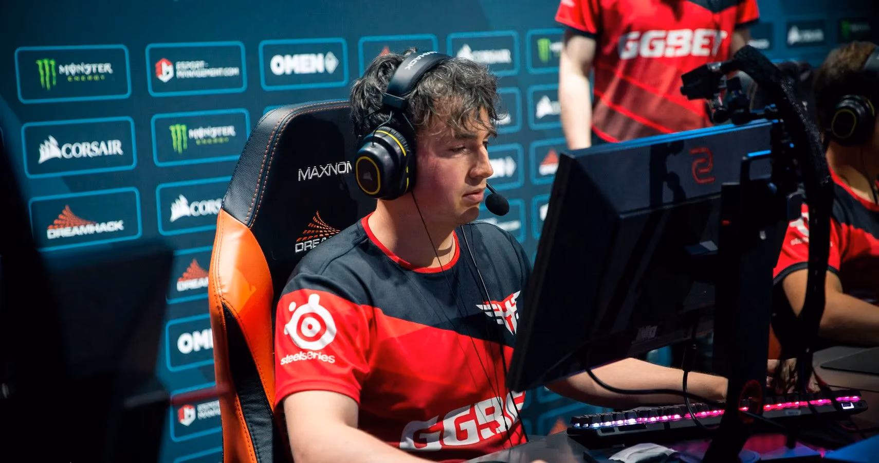 cloud9-s-global-cs-go-roster-rebuild-is-complete-from-astralis-sixth-man-to-c9-s-crown-jewel-image-0